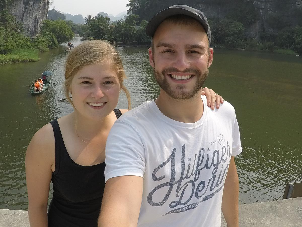 Tam Coc Lakeside Homestay Нин Бин Екстериор снимка